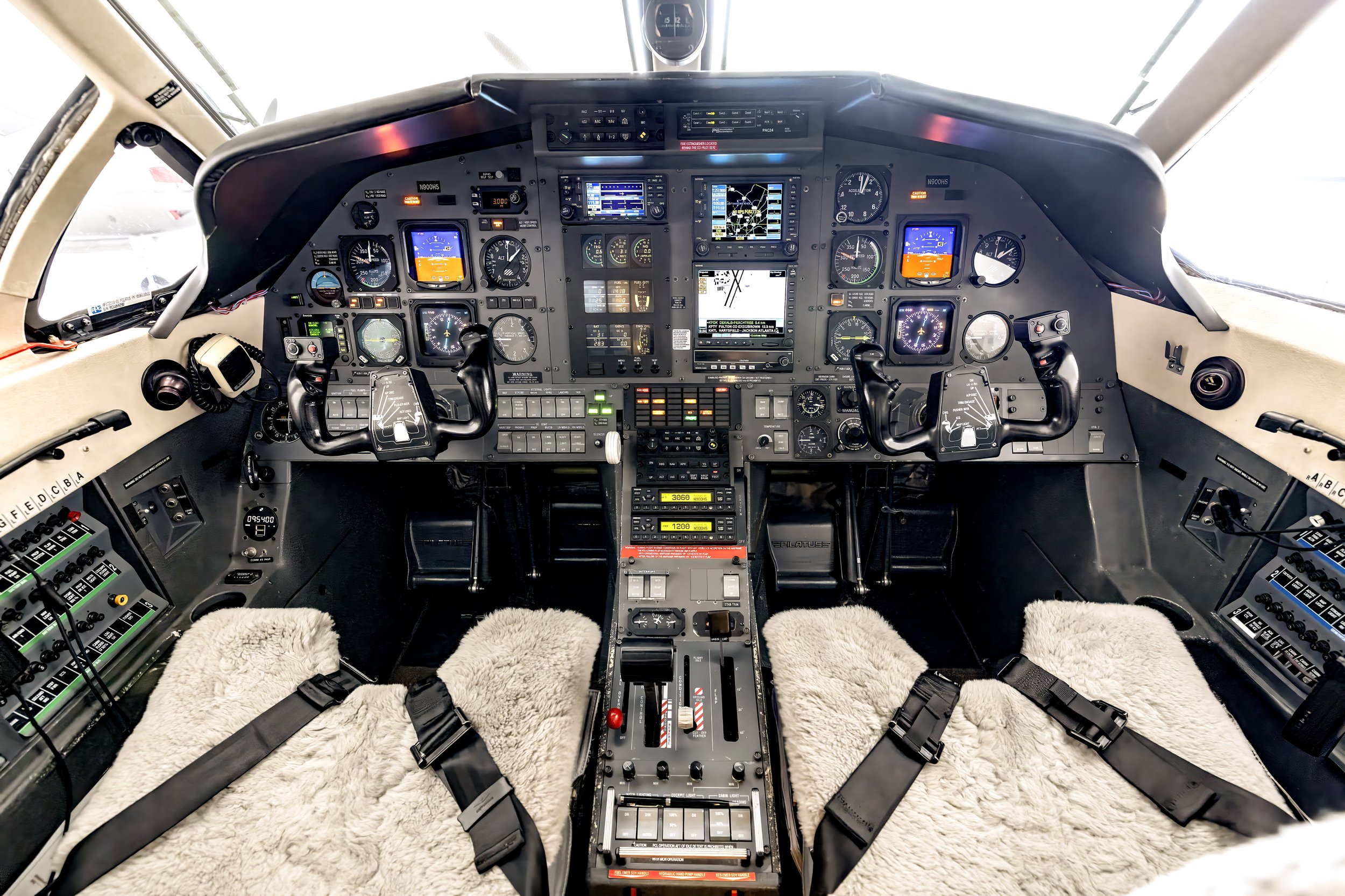 1996 Pilatus PC-12/45 - Image 23