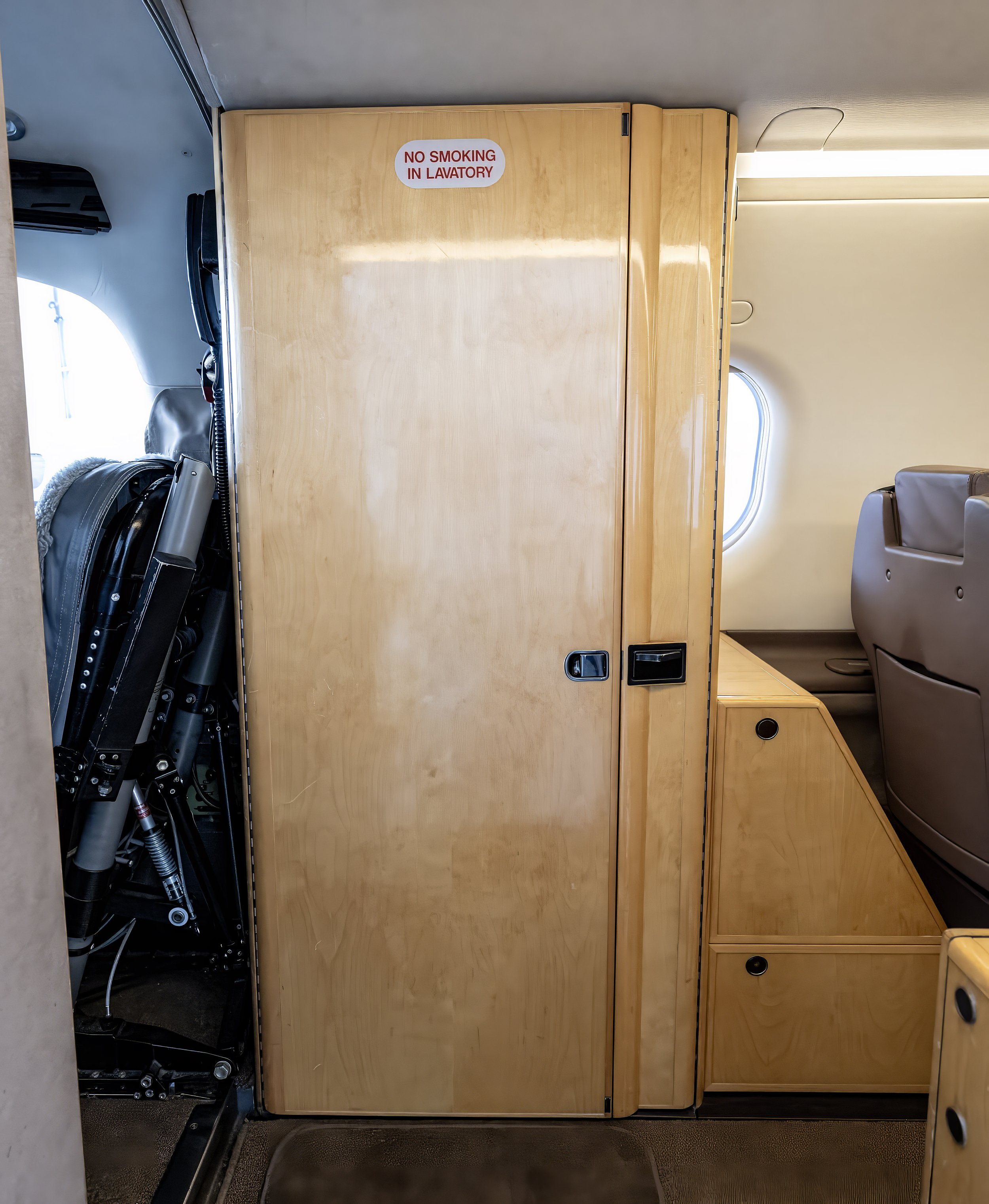 1996 Pilatus PC-12/45 - Image 36