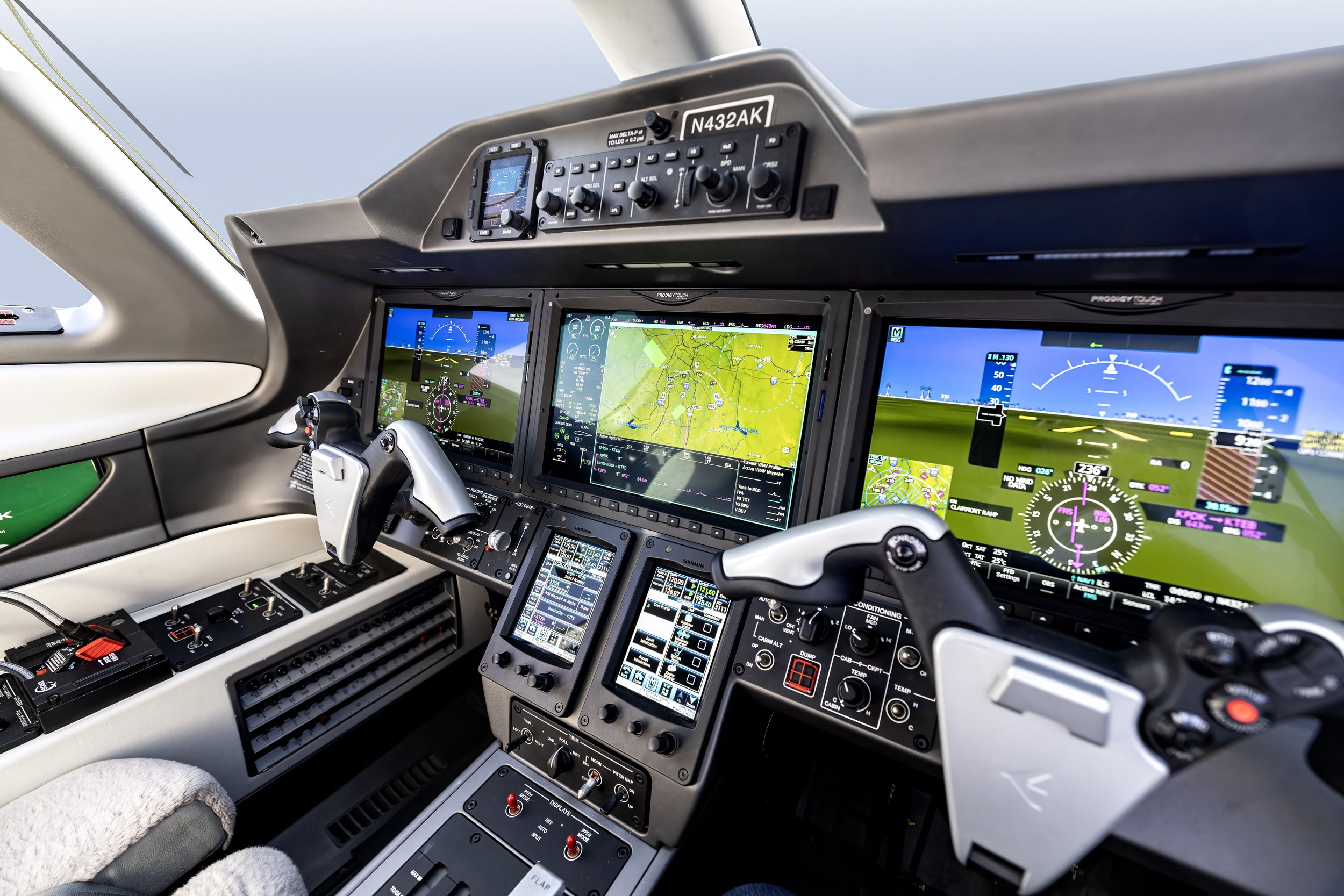 2019 Embraer Praetor 600 - Image 17