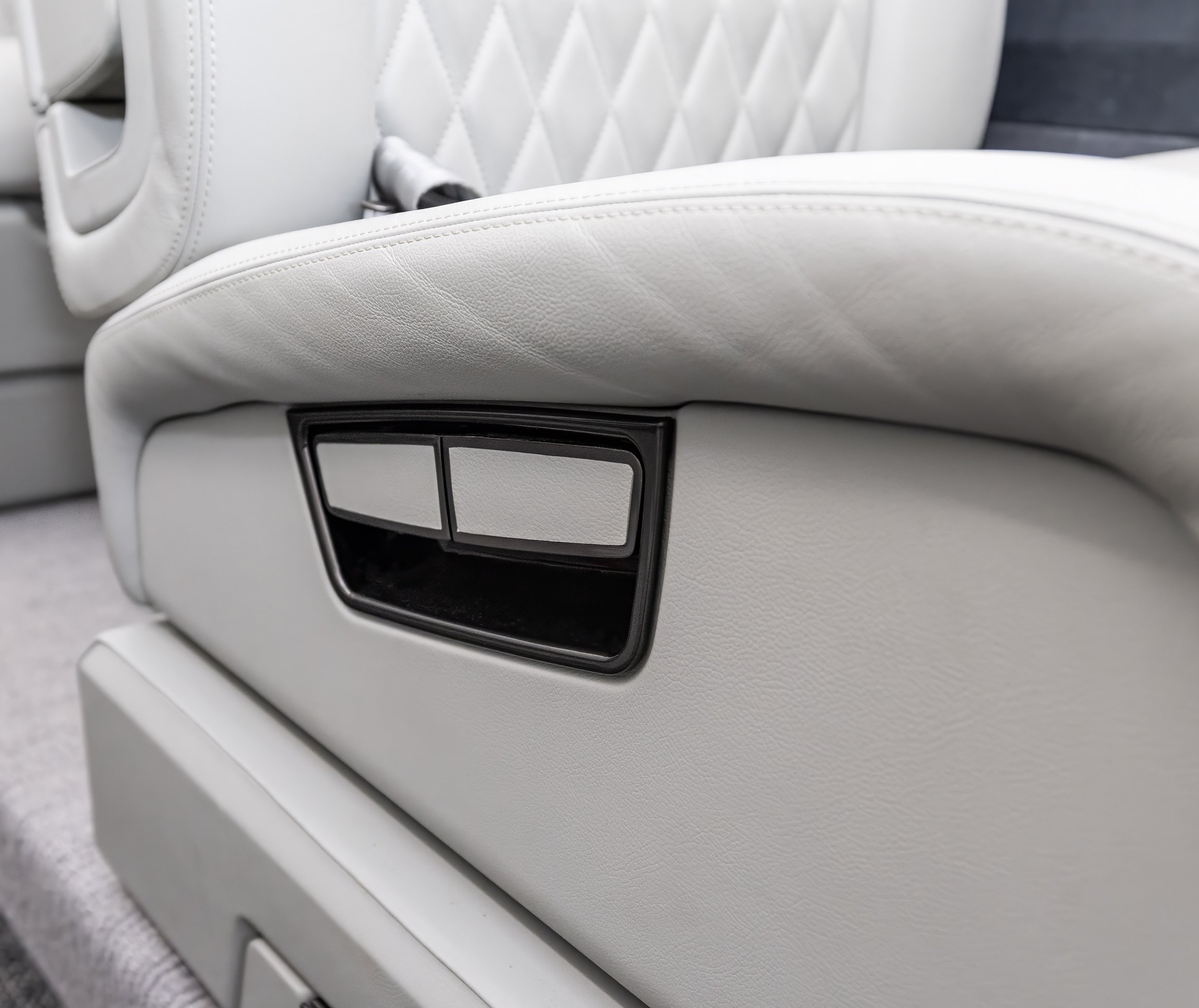 2019 Embraer Praetor 600 - Image 39