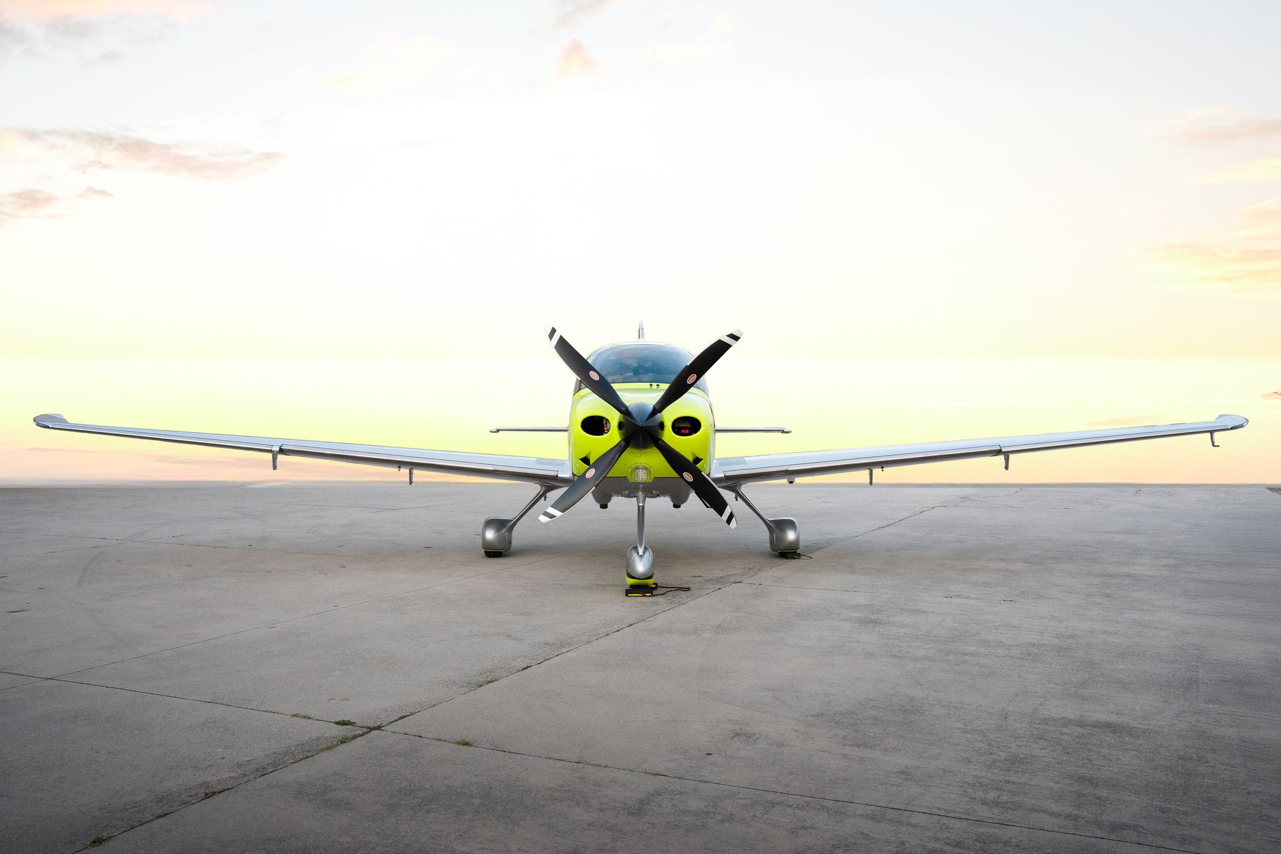 2024 Cirrus SR22T GTS - Image 9